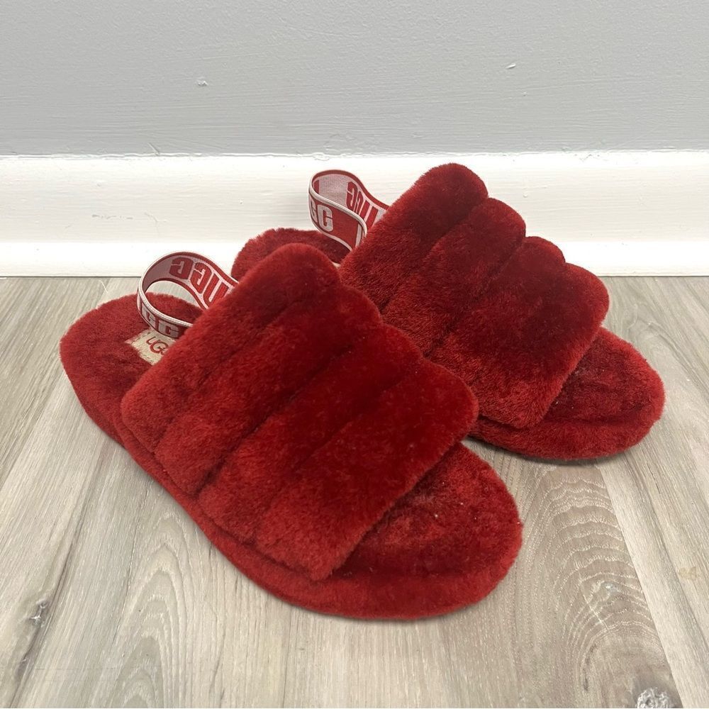 UGG Slippers Women’s 7 Red Fluff Yeah Logo Slide Platform